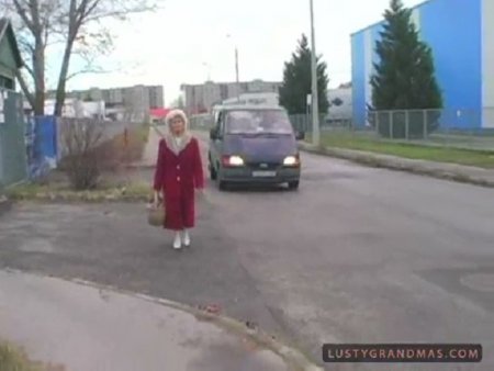 Пожилую бабульку похитили насильники