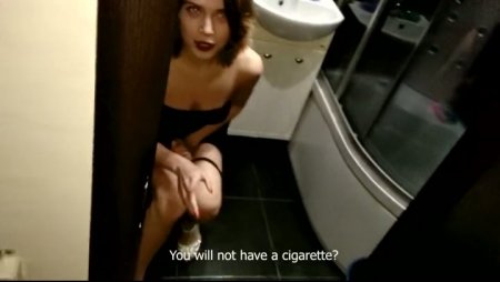 Трахнул бухую незнакомку в сортире кабака