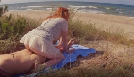 Кончил в пизду подружке на берегу крыма