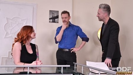 Рыжая поняла что значит личный секретарь директора