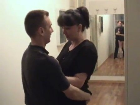 Мать пошла на свидание и сын пришел в ярость