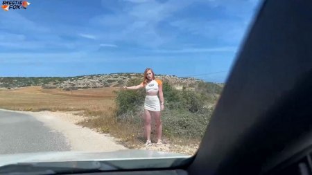 Удачно подвез рыжую блядь